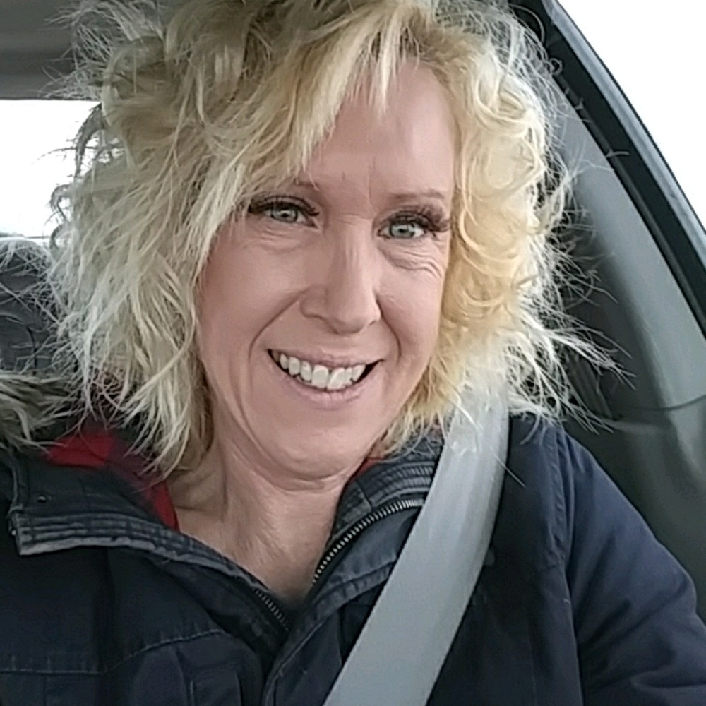 Meet your Posher, Adele